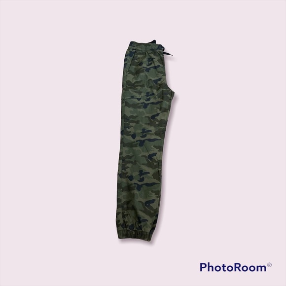 Boys old navy cargo pants - Picture 3 of 4